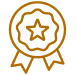 Badge d'or de qualité avec étoile et ruban, symbole d'excellence, de récompense ou de certification.